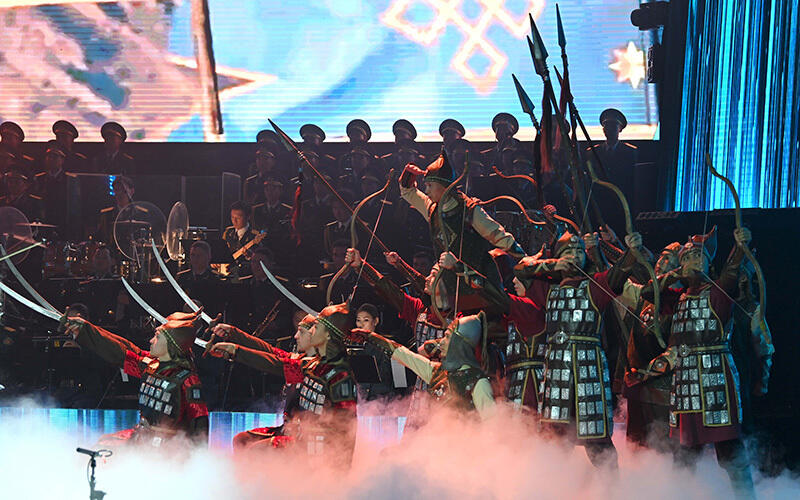 Президент поздравил офицеров, солдат и ветеранов с Днем защитника Отечества. Фото: Акорда