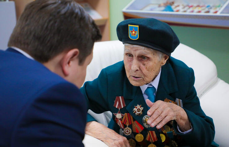 Аманатовцы поздравили ветеранов Великой Отечественной войны с Днем Победы