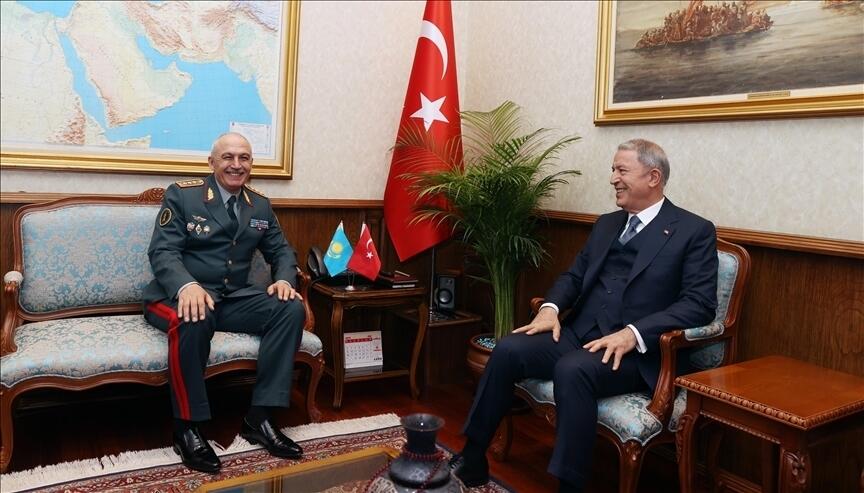 Вопросы региональной безопасности обсудили главы оборонных ведомств Казахстана и Турции