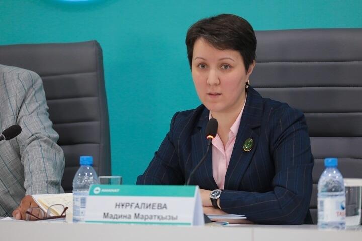 Члены партии AMANAT: референдум станет новым общественным договором. Фото: пресс-служба партии AMANAT