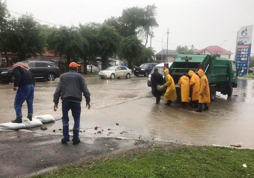 A heavy downpour flooded the streets of Almaty