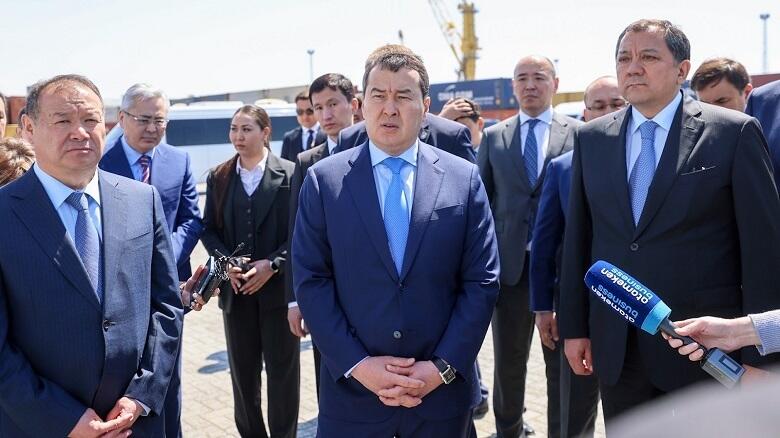 Активно использовать экспортный транзитный потенциал портов Каспия поручил Смаилов