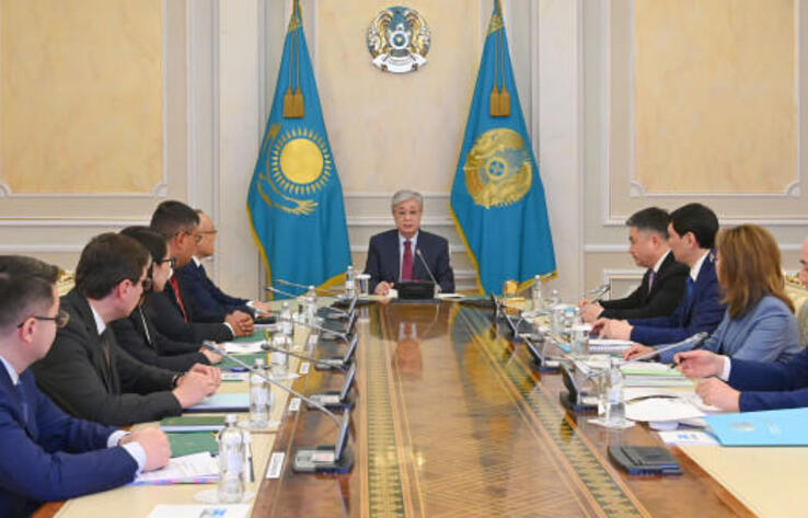 Kazakh President presented with National Bank's annual report