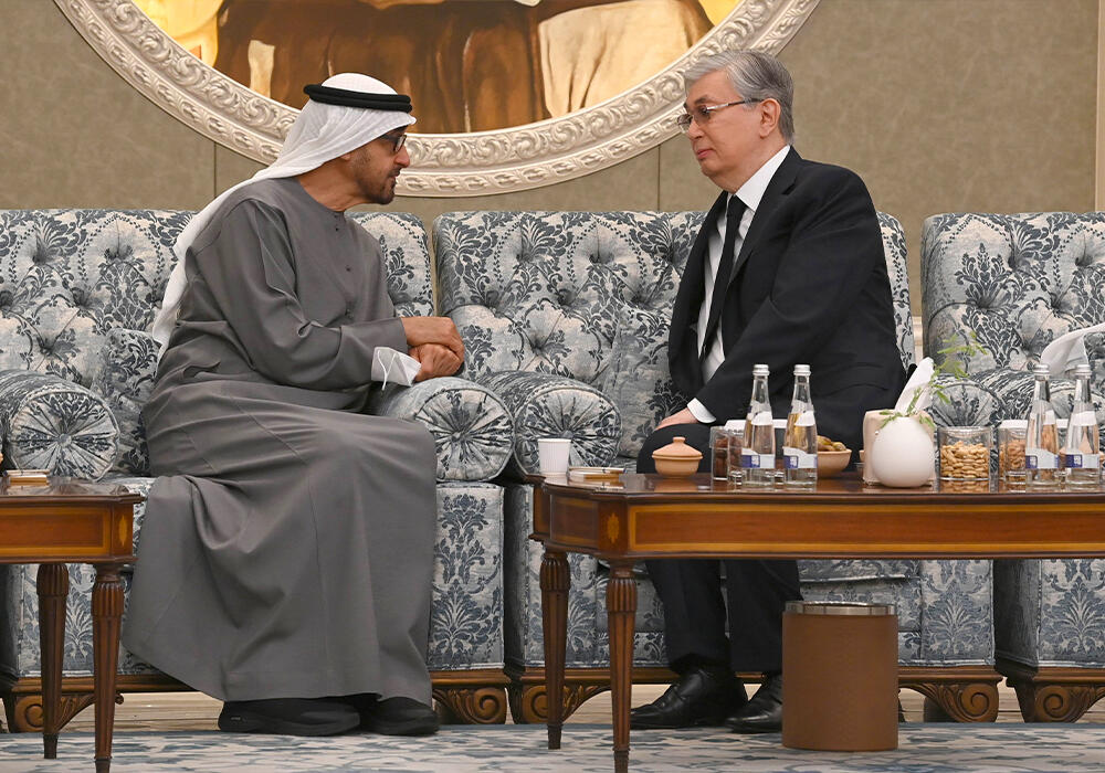 Токаев пригласил президента ОАЭ посетить Казахстан с визитом