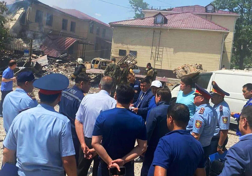 Взрыв возле роддома в Шымкенте: погиб сторож