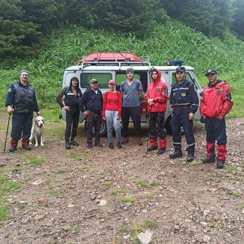 Иностранных туристов спасли в горах Алматы