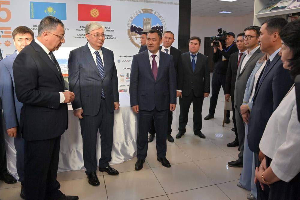 Токаев посетил филиал КазНУ имени аль-Фараби в Бишкеке