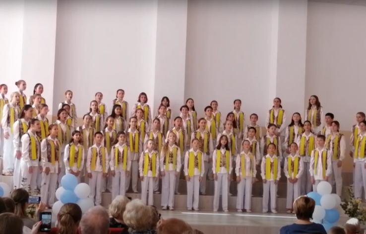 Отчетный концерт детской музыкальной хоровой школы №1. Хор "Коктем"