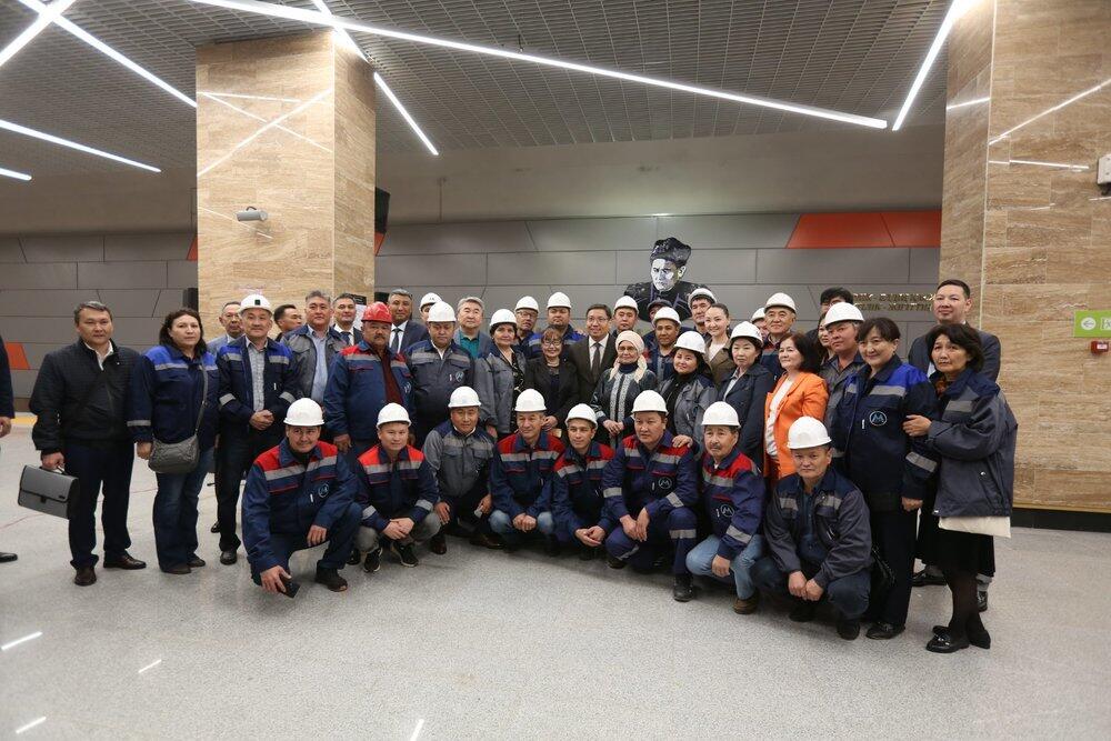 В Алматы состоялось открытие двух станций метро. Фото: facebook/Акимат Алматы