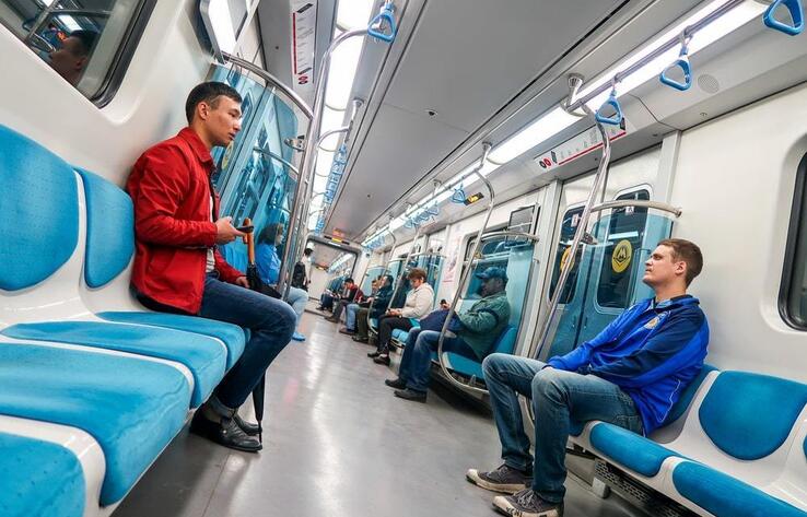Стала известна причина остановки поезда в метро Алматы 