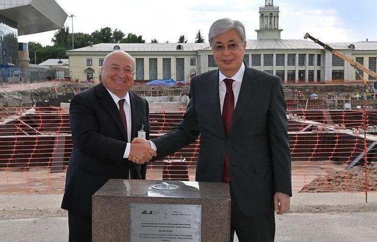 Президент Алматы әуежайында жаңа халықаралық терминалдың құрылысын бастауға рұқсат берді