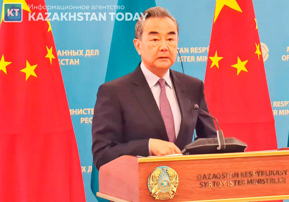 Министры иностранных дел Казахстана и Китая провели переговоры