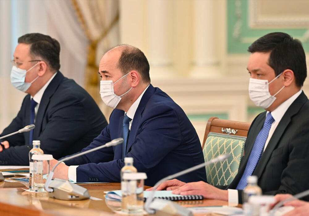 Люди ждут от нас реальных результатов - Токаев о возврате в страну незаконно выведенных финансов. Фото: telegram/БОРТ №1