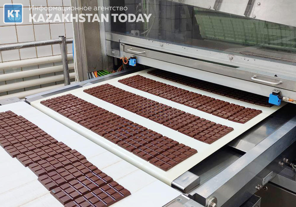 Popular confectionery factory Rakhat turns 80