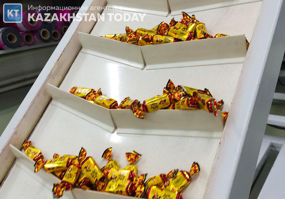 Popular confectionery factory Rakhat turns 80