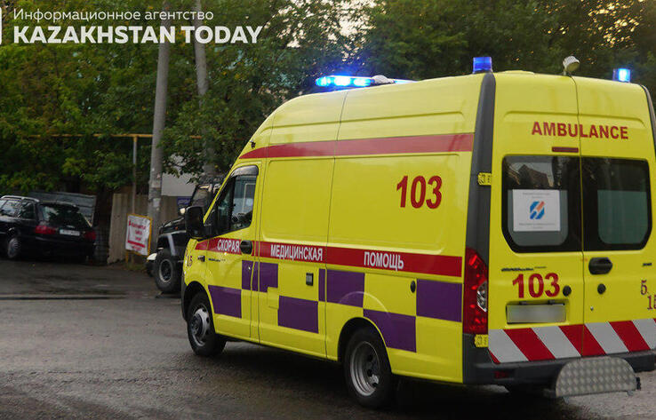 В Павлодаре при ремонте грузовика погиб военнослужащий