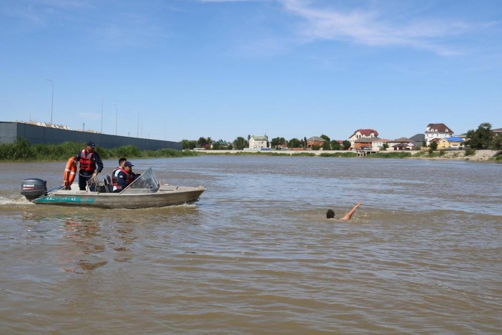 В Казахстане с начала купального сезона утонули 19 детей. Фото: МЧС РК