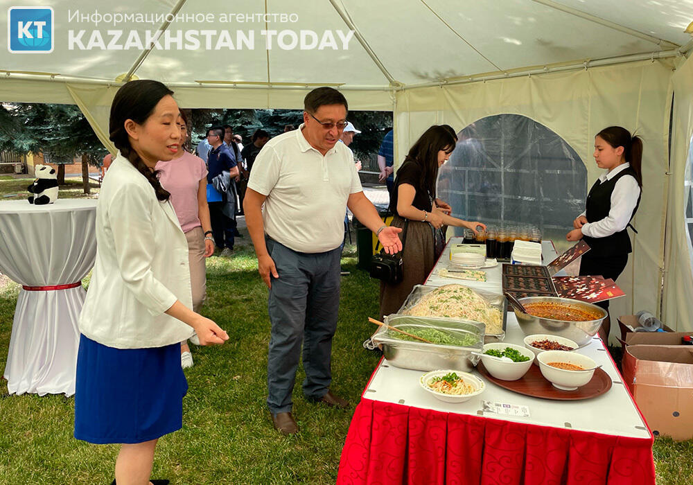 Генеральный консул КНР встретилась с казахстанскими СМИ