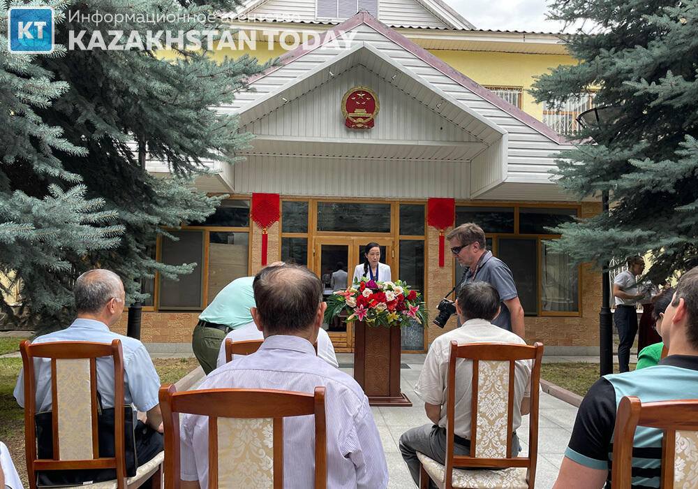 Генеральный консул КНР встретилась с казахстанскими СМИ