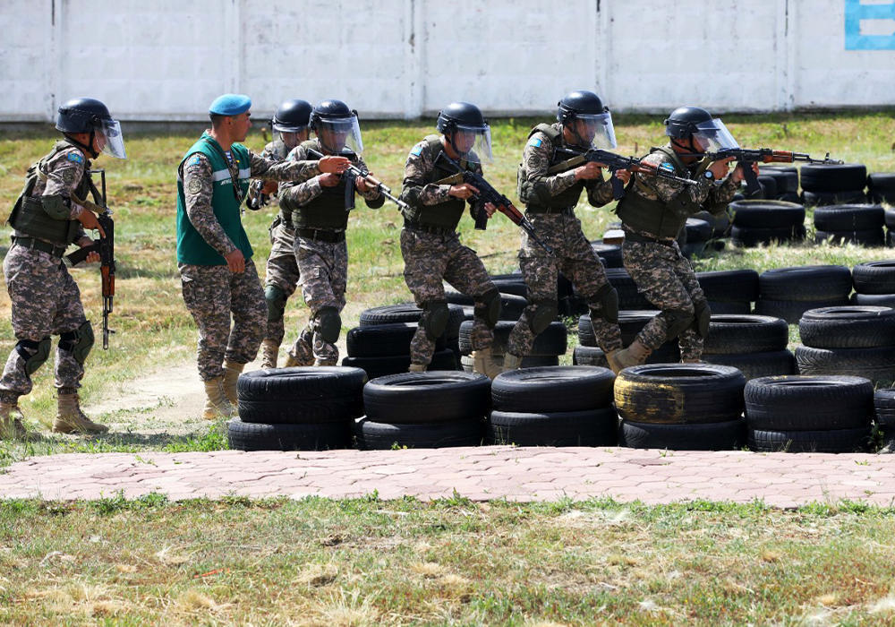 Қорғаныс министрі журналистерді кәсіби мерекесімен құттықтады. Сурет: ҚР ҚМ