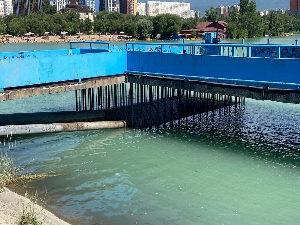 Из озера Сайран в Алматы спускают воду из-за кишечной палочки