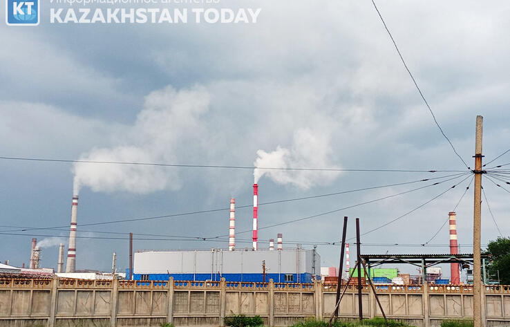 За 2021 год в атмосферу Казахстана было выброшено 2,4 млн тонн загрязняющих веществ