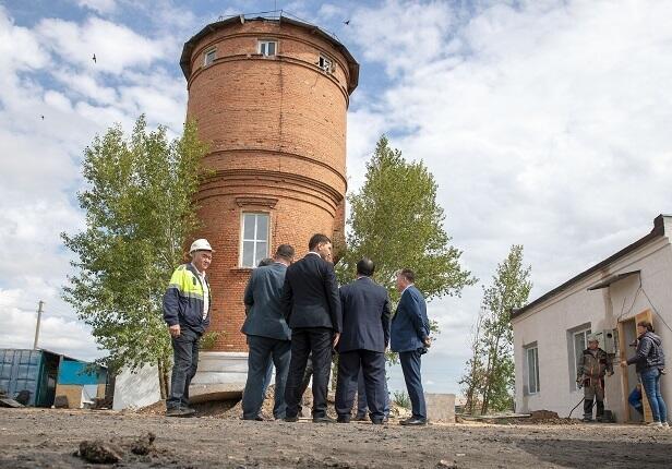 Ремонт Нуринского водопровода на контроле партии AMANAT. Фото: Радмир Фахрутдинов