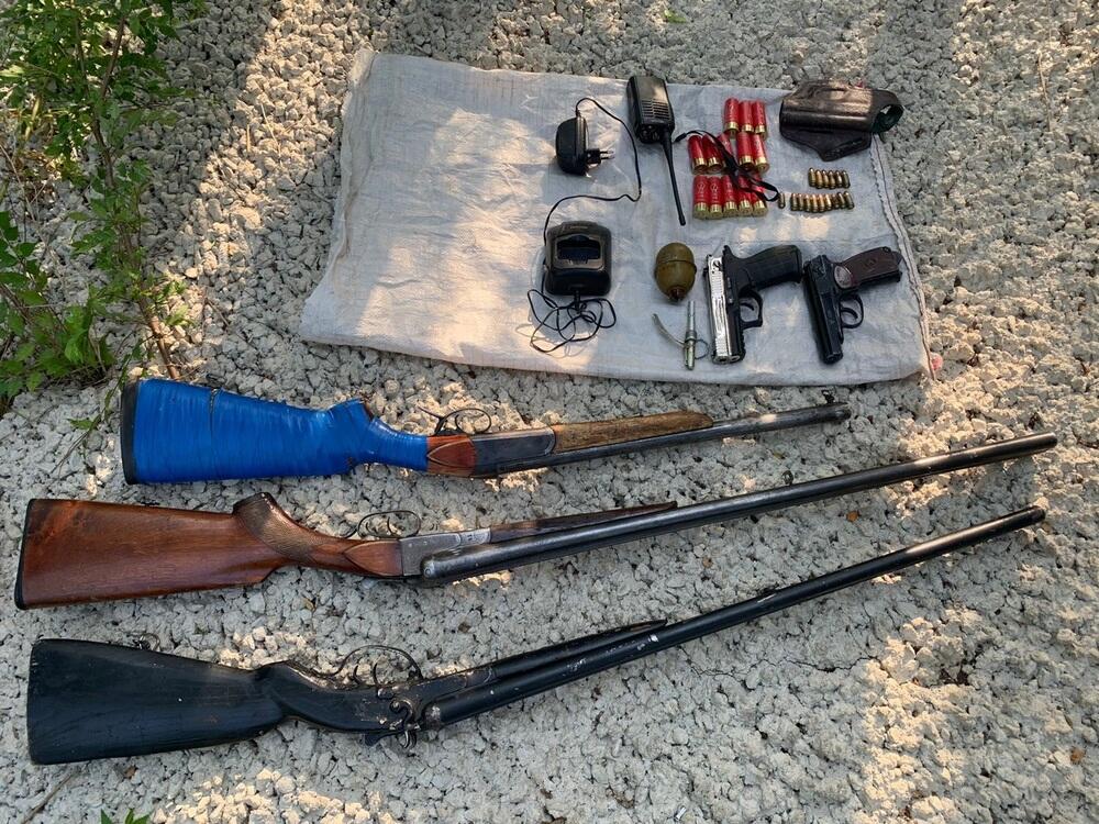 Полиция нашла тайник с оружием в Медеуском районе Алматы