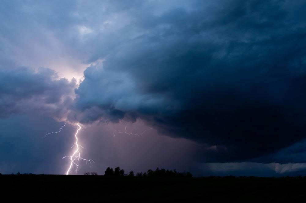 В десяти регионах Казахстана объявлено штормовое предупреждение