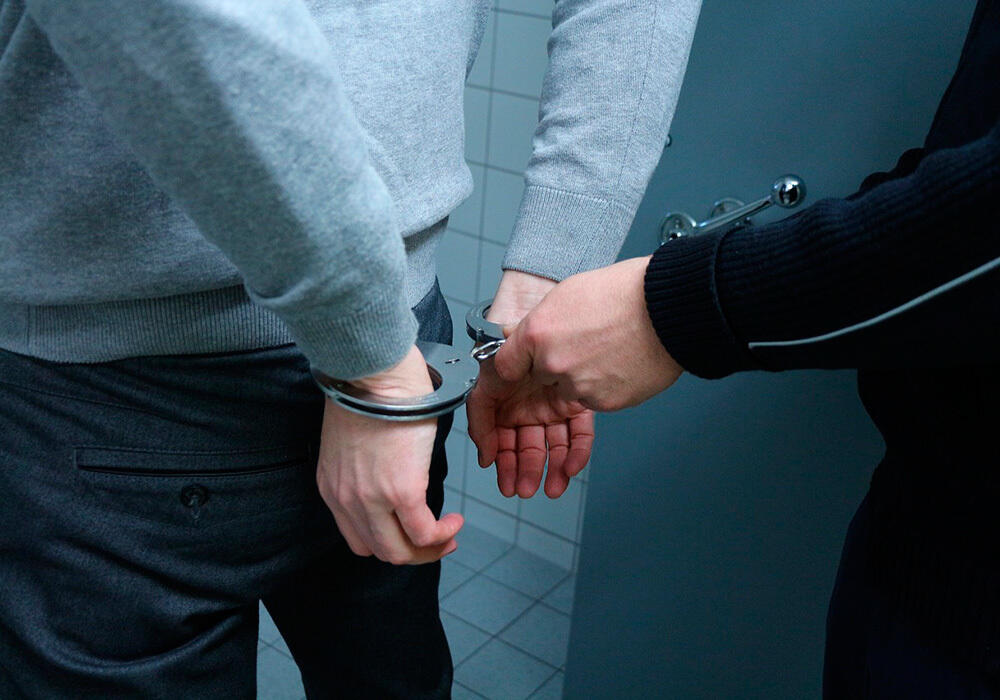 Разыскиваемого подозреваемого в совершении коррупционного преступления задержали в Москве