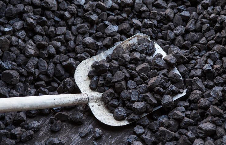 Казахстанцам рекомендуют заранее запастись углем