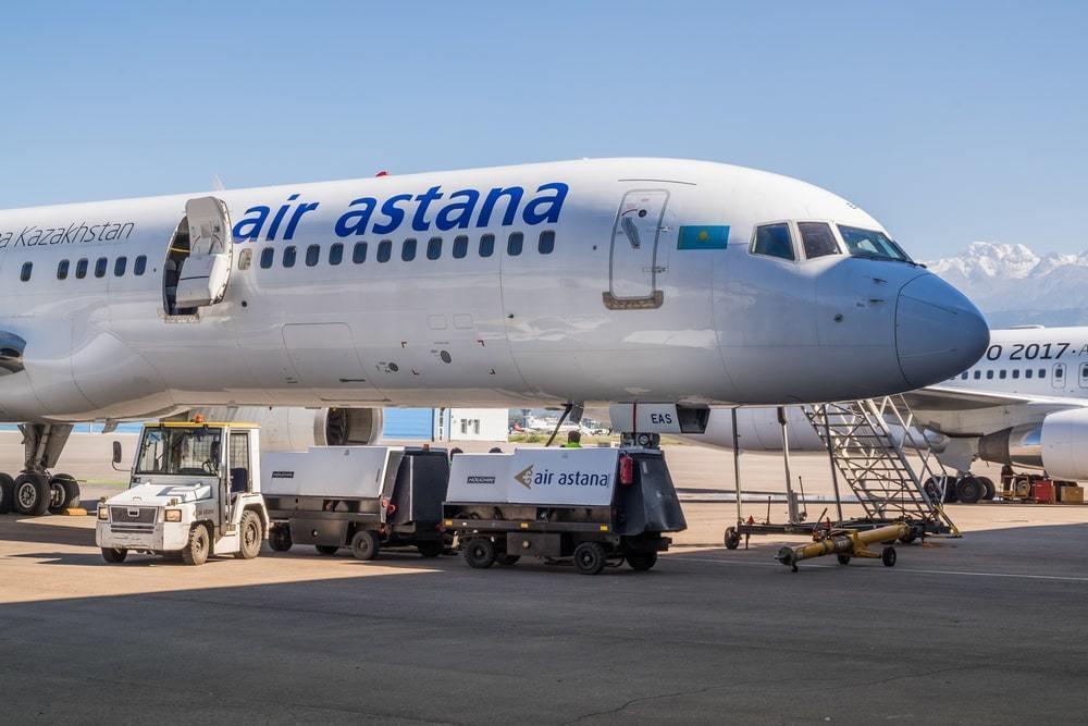 Самолет Air Astana вернулся в аэропорт Алматы через полтора часа после вылета 