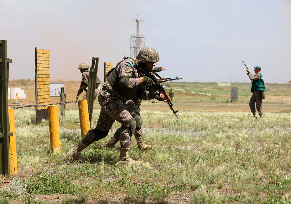 Правила безопасности воинской службы изменятся в Казахстане