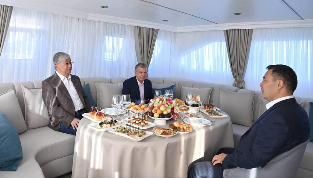 Состоялась неформальная встреча президентов Казахстана, Кыргызстана и Узбекистана. Фото: Telegram-канал БОРТ №1