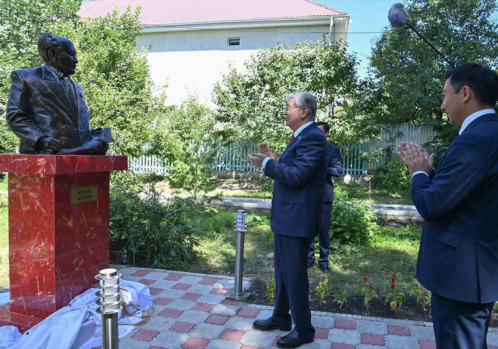President Tokayev wraps up working trip to Kyrgyzstan