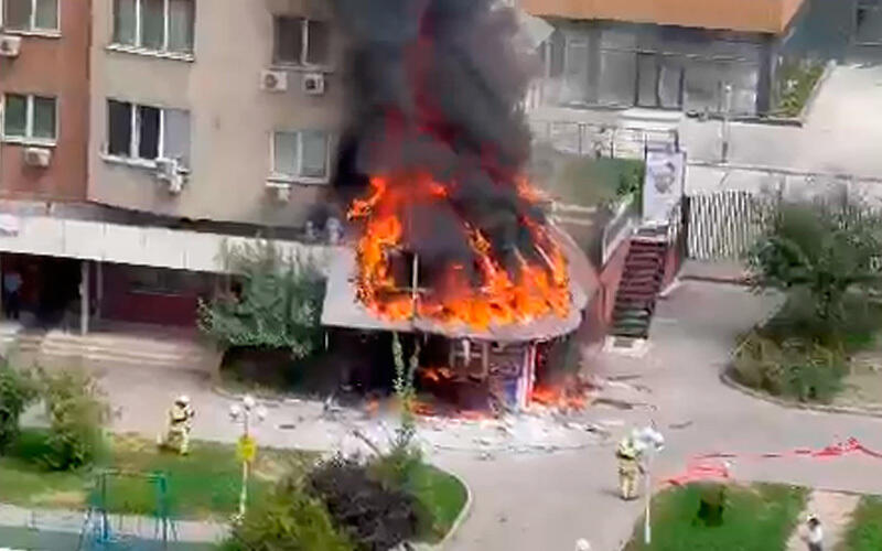 В одном из фастфудов Алматы произошел пожар