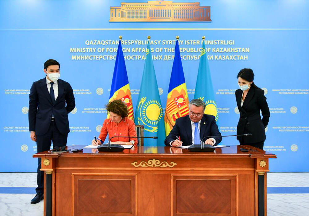 Казахстан и Андорра подписали соглашение об освобождении от визовых требований. Фото: МИД РК