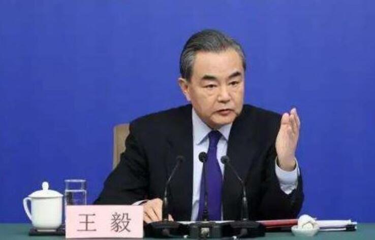 Глава МИД Китая сделал заявление по поводу нарушения США суверенитета КНР