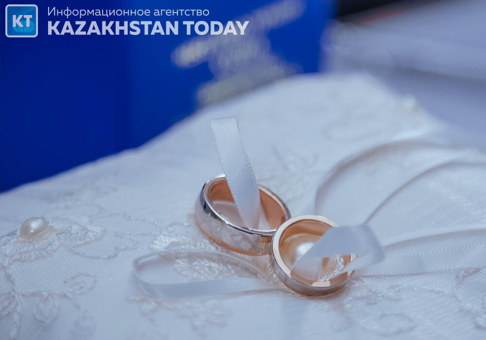 В Казахстане вдвое сокращен срок ожидания регистрации брака