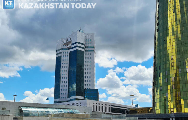 Смайылов "Зерде" холдингін тарату туралы Қаулыға қол қойды