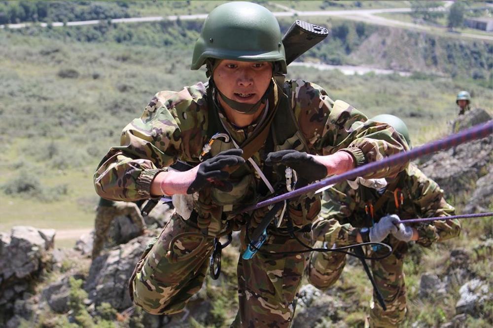 Алматы және Жетісу облыстарында Қазақстан мен Беларусь елдері Арнайы операциялар күштерінің оқу-жаттығуы өтуде. Сурет: ҚР ҚМ