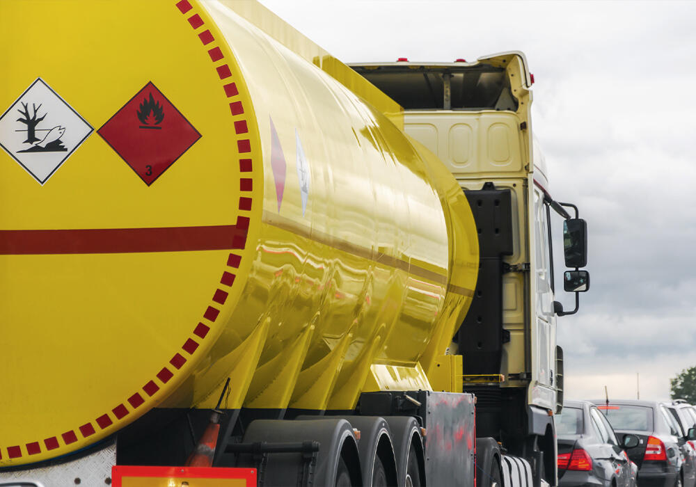АФМ пресекло незаконный вывоз бензина на $45 млн 