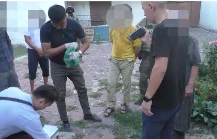 В Жамбылской области полицейские задержали крупного наркосбытчика