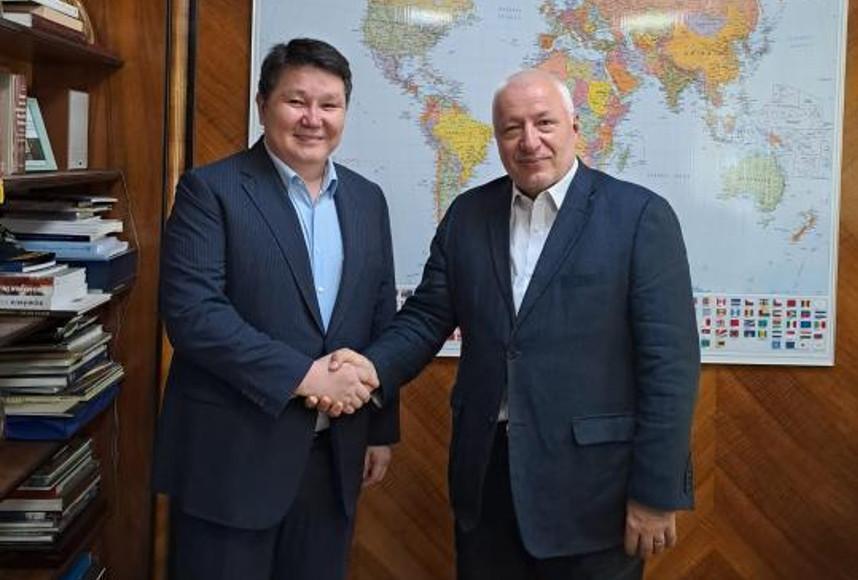 Romanian FM marks Kazakhstan very important partner