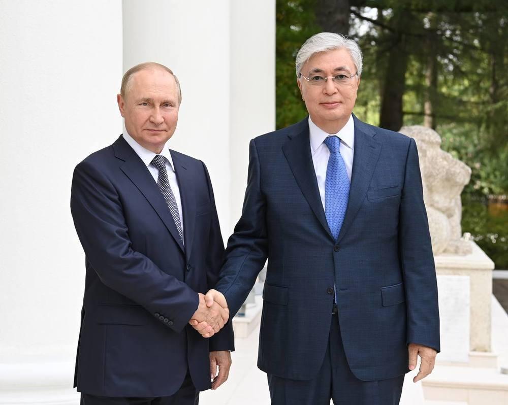 Токаев пригласил Путина в Казахстан на саммит СНГ 
