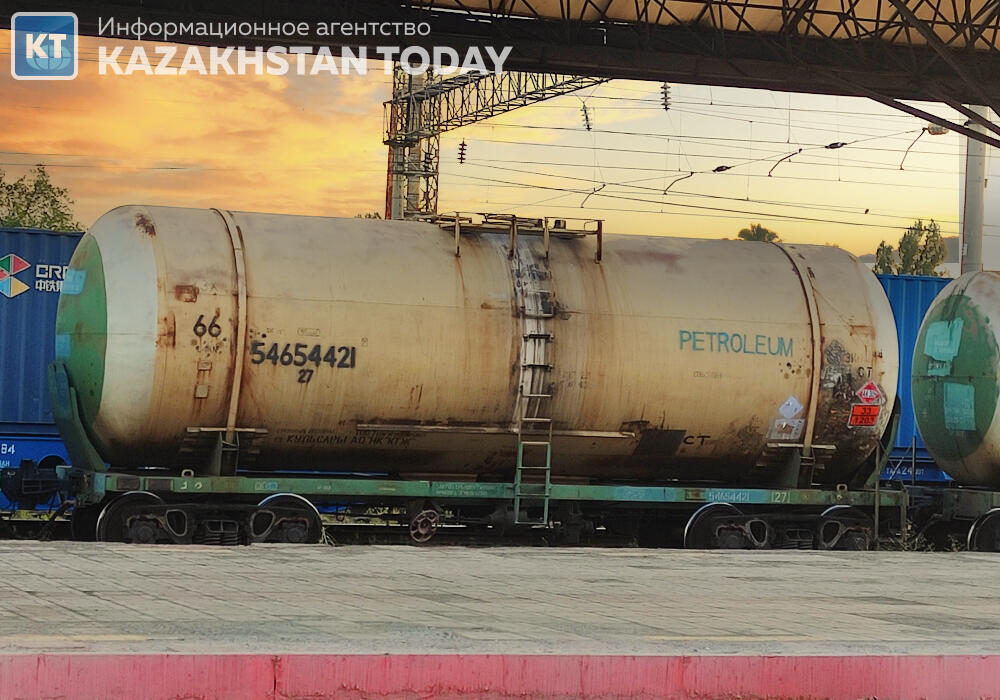 Двойной сбор при грузовых ж/д перевозках отменят в Казахстане 