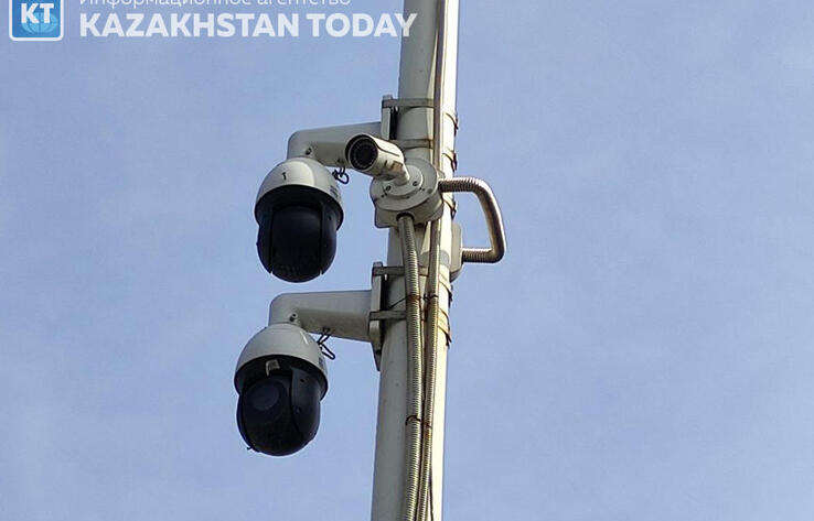На выездах из Алматы камеры будут отслеживать "голосующих" на проезжей части