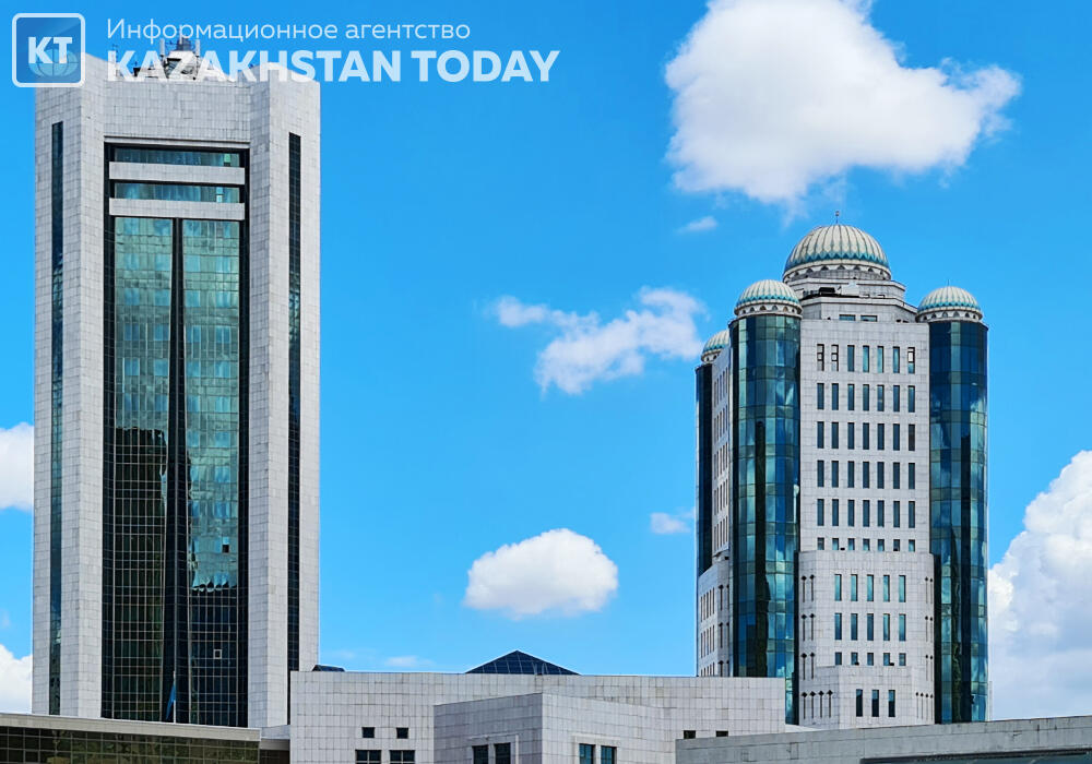 Первое после депутатских каникул совместное заседание палат парламента пройдет 1 сентября 