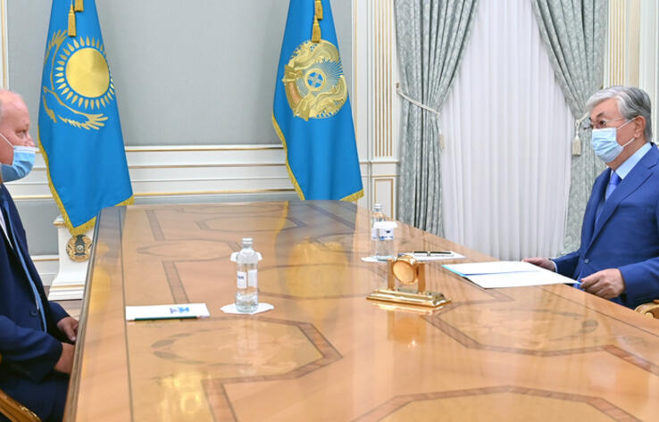 Токаев провел встречу с членами Национального курултая
