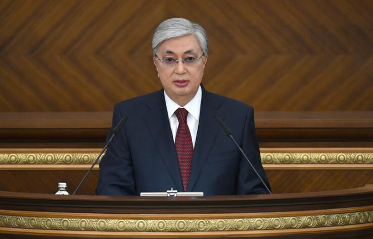 В столице началось совместное заседание палат парламента с участием президента